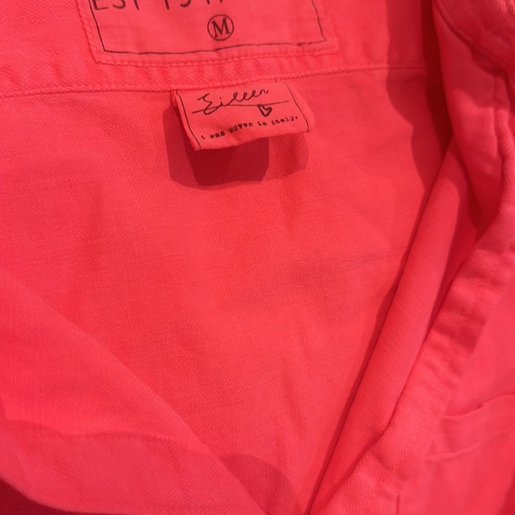 Frank & Eileen EILEEN Relaxed button up Shirt in Neon Pink SZ medium - Picture 2 of 5